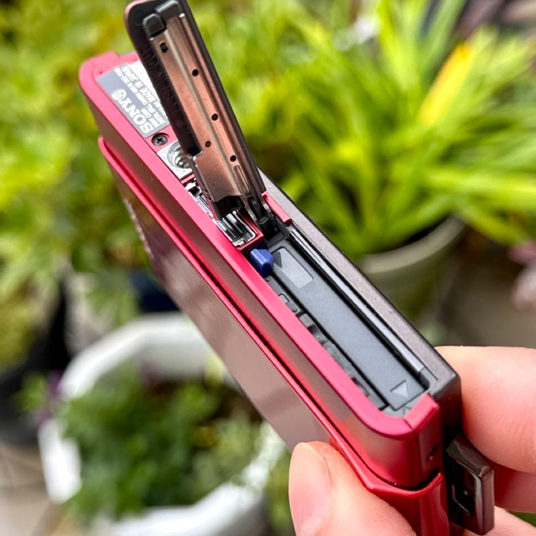 ☆動作OK SONY デジカメ DSC-T900 メモリースティック&電池付き