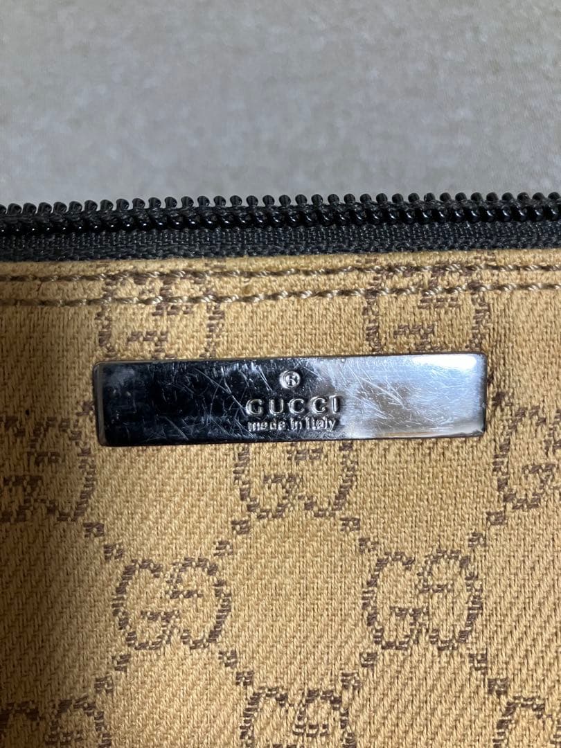 GUCCI ベージュ バナナポーチ　アクセサリーポーチ