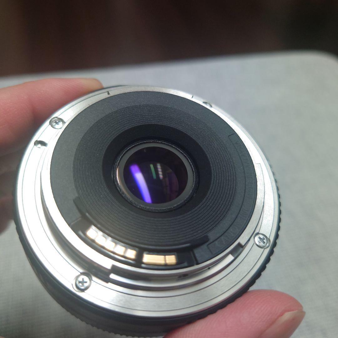【美品】 Canon EF 40mm F2.8 STM　レンズフード付き