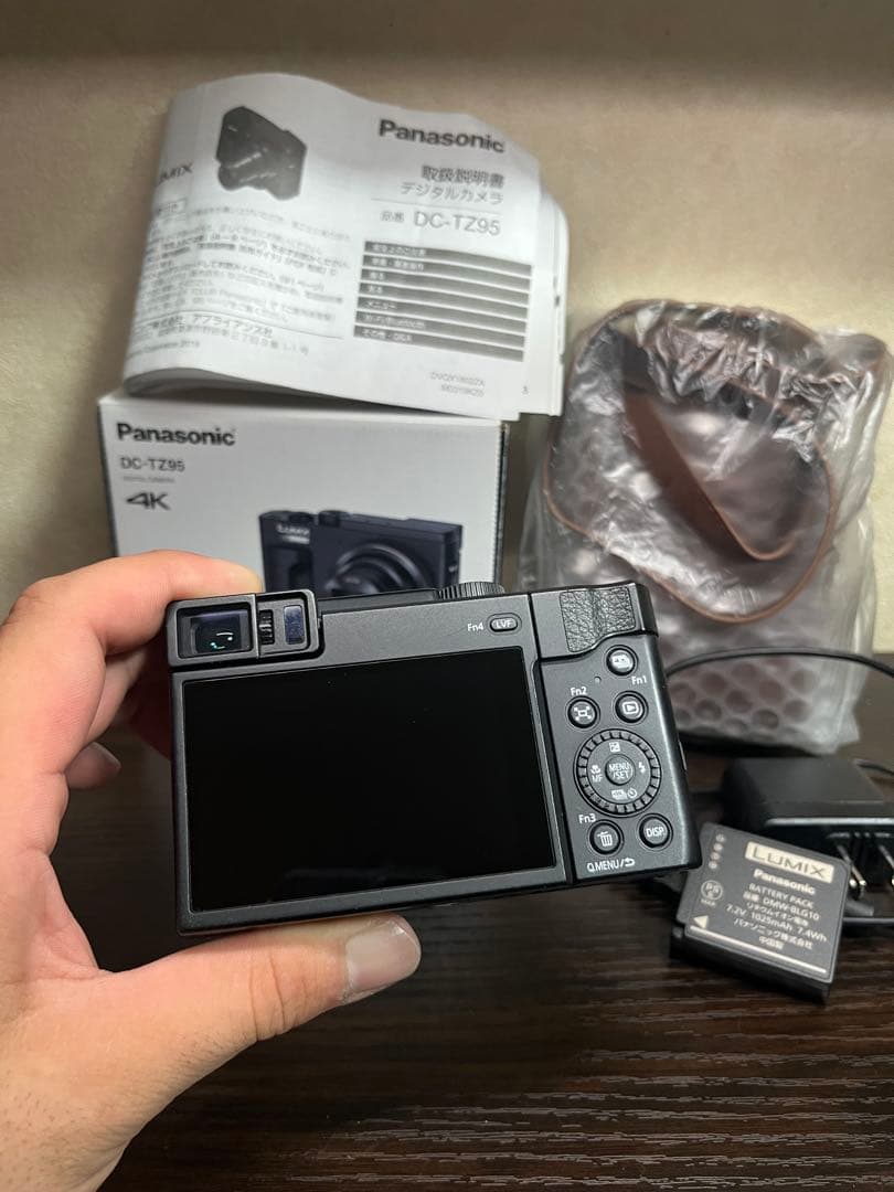 Panasonic DC-TZ95 ケース付き　4K撮影！！
