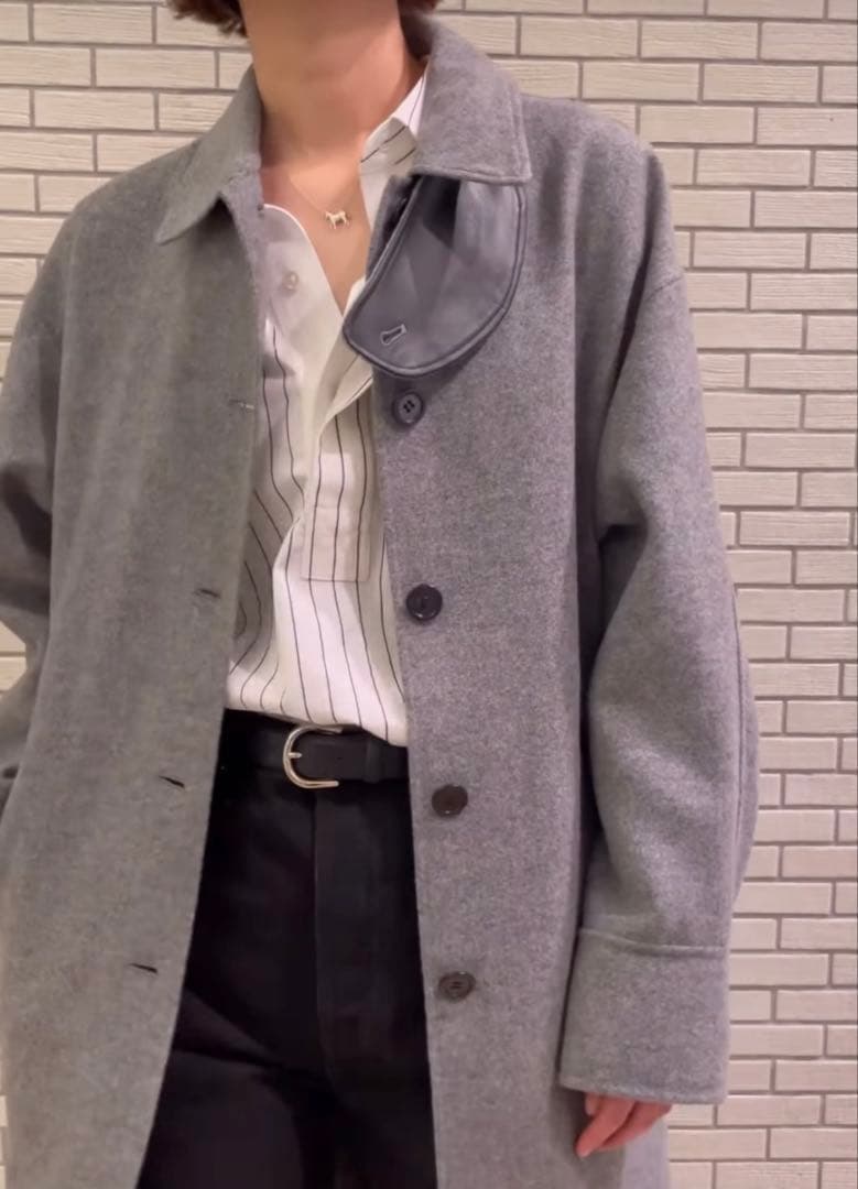 今期25冬新作未使用タグ付きデプレコートDESPRESトゥモローランド