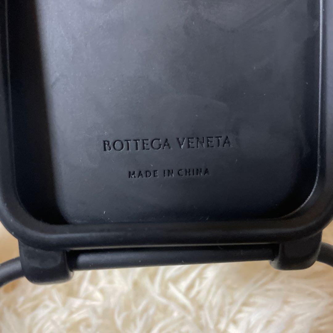 美品❤︎ ボッテガヴェネタ ストラップテックラバー iPhone14Pro ケース