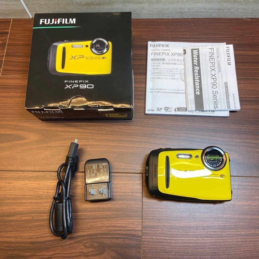 FUJI FILM FinePix XP90 デジカメ ほぼ新品 4636