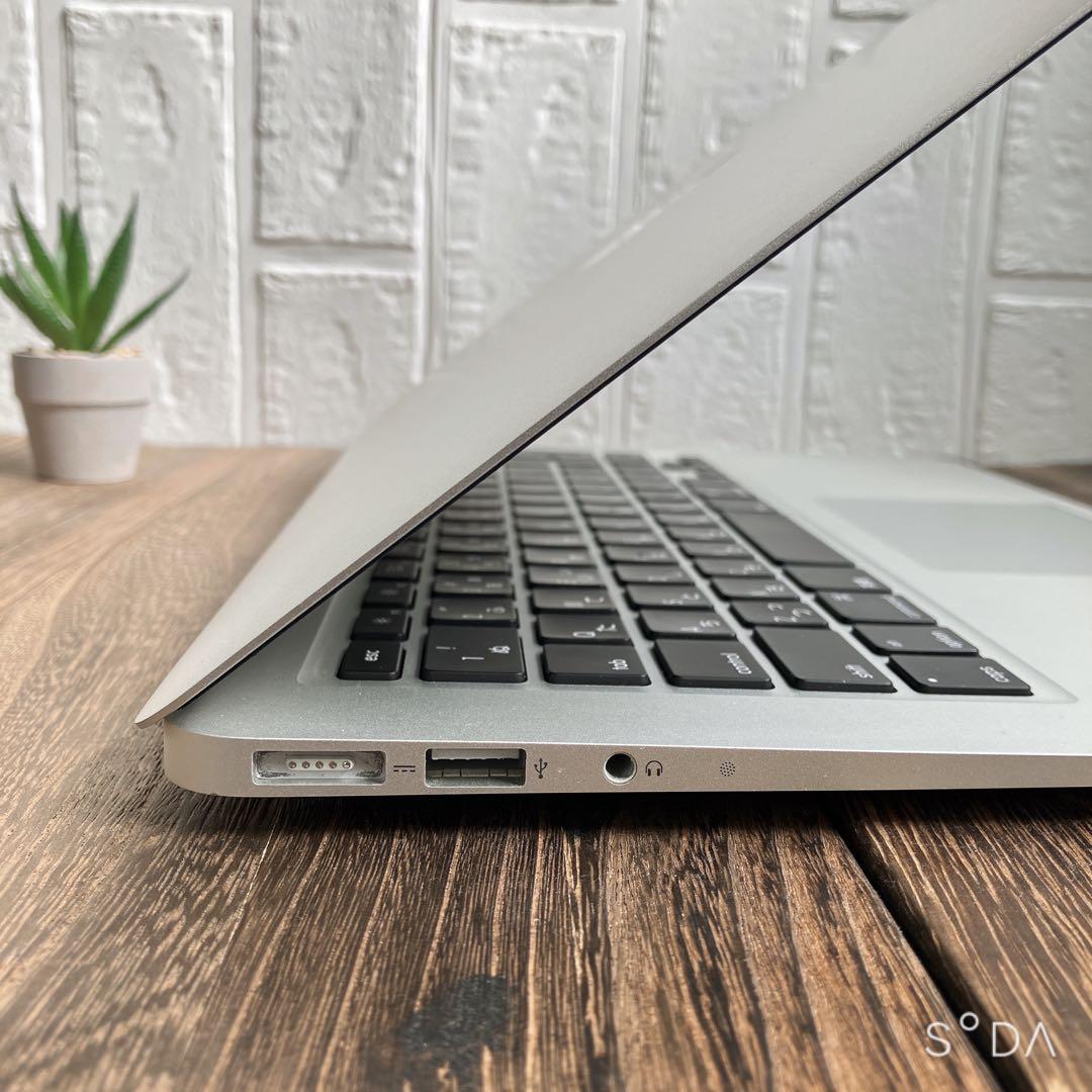 最終値下❗️MacBookAir i5 4G 128GB バッテリー良好 AC付き