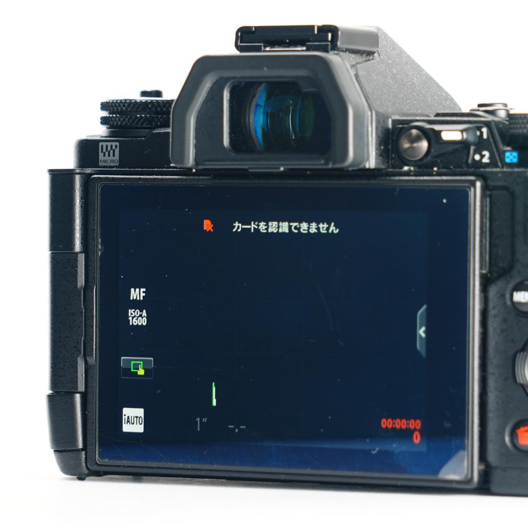 雨でも撮れる。防塵防滴OM-D E-M5 Ⅱ 12-40mm F2.8 Pro