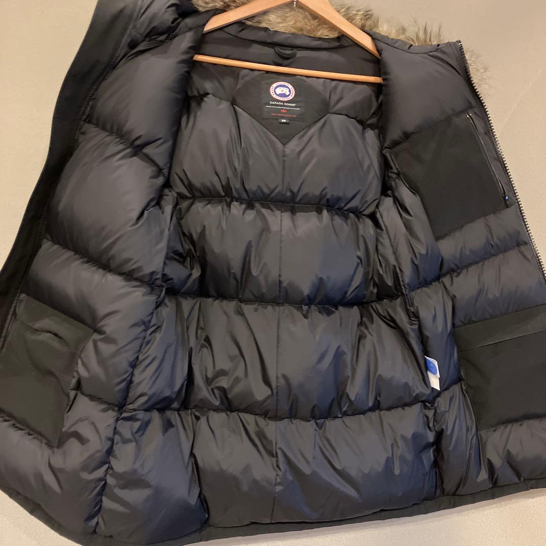 【美品】  ブラック ダウンジャケット