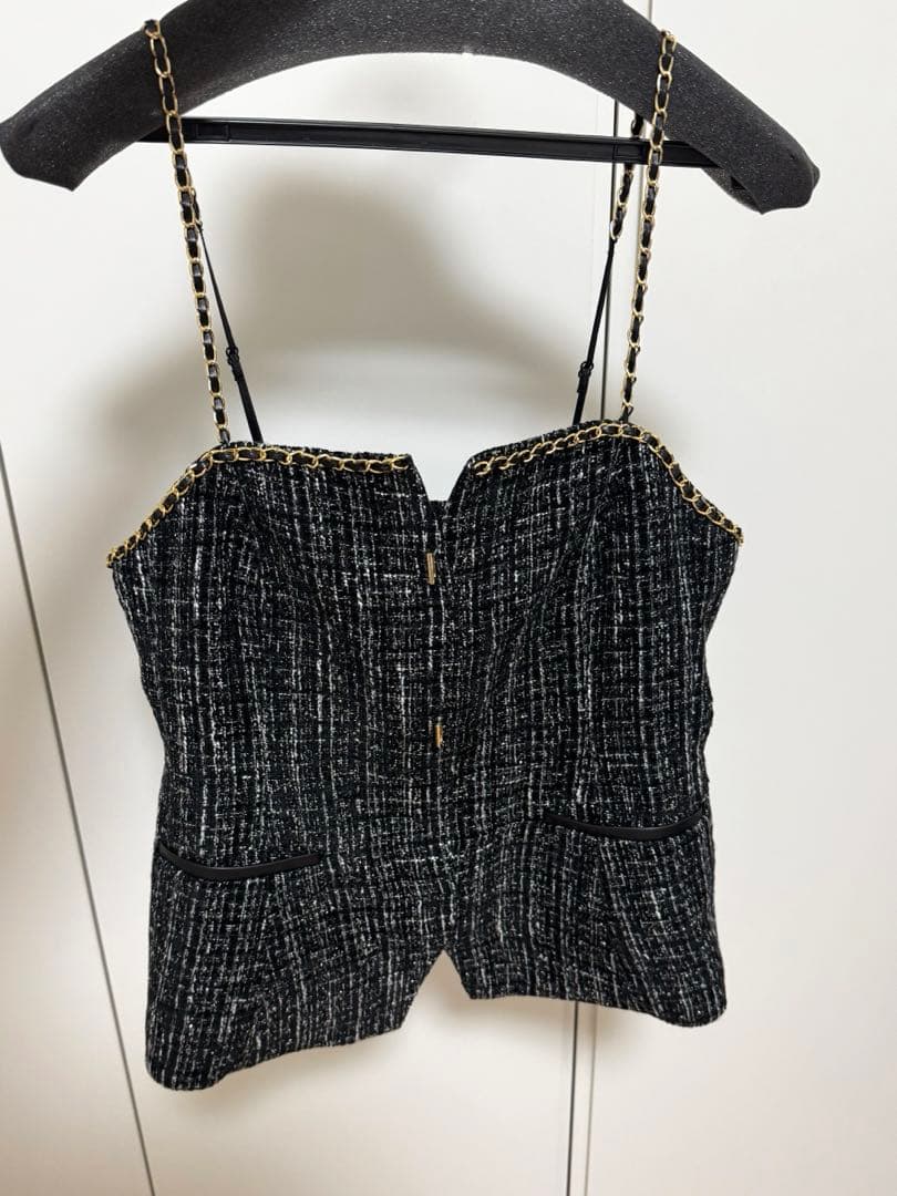 JUSGLITTYチェーントリムツイードキャミ