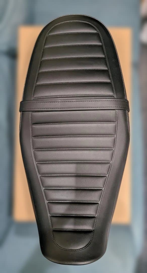 Z900RS 2023年式(8BL) 純正シート ブラック