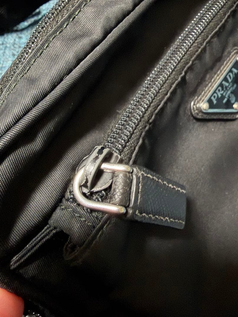 prada ショルダーバック