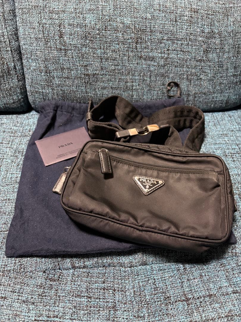 prada ショルダーバック