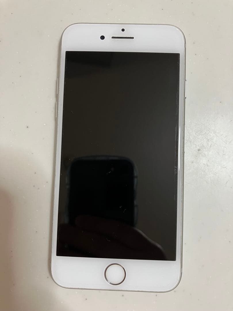 Apple iPhone 8 シルバー ホワイト 本体 割れあり
