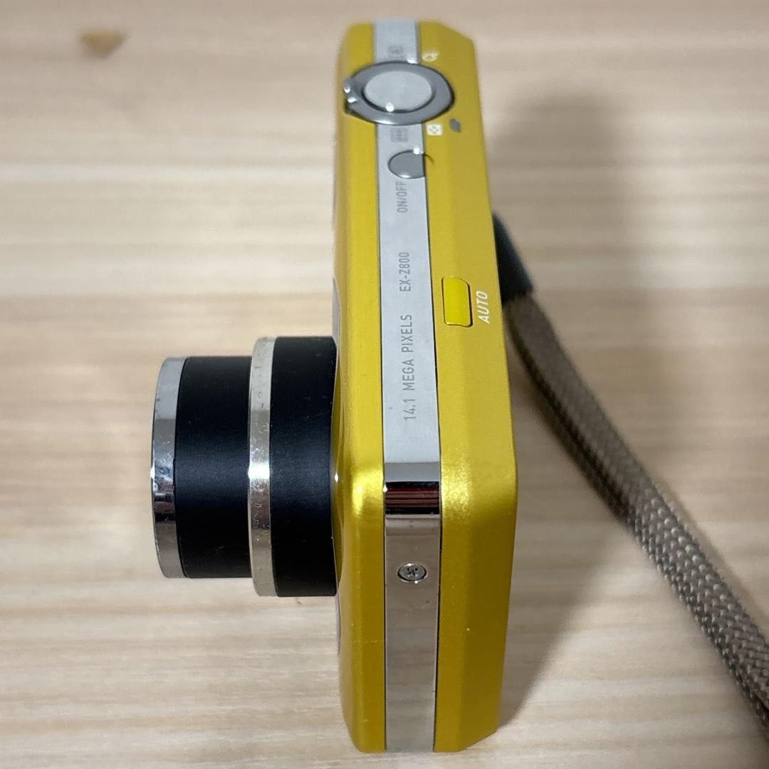 【極美品】CASIO EXILIM 1410万画素 イエロー EX-Z800
