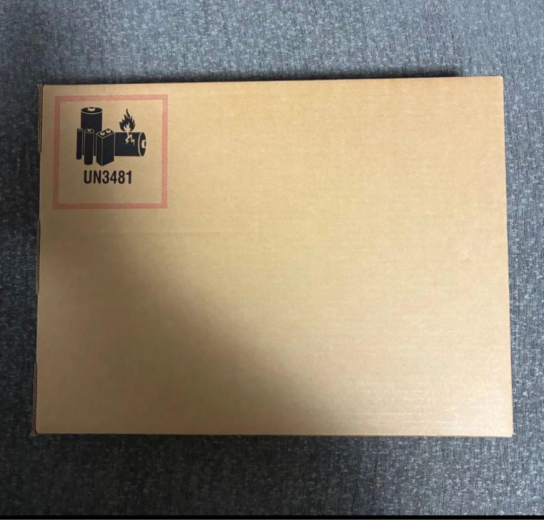 Apple MacBook Pro 14インチ MXE03J/A