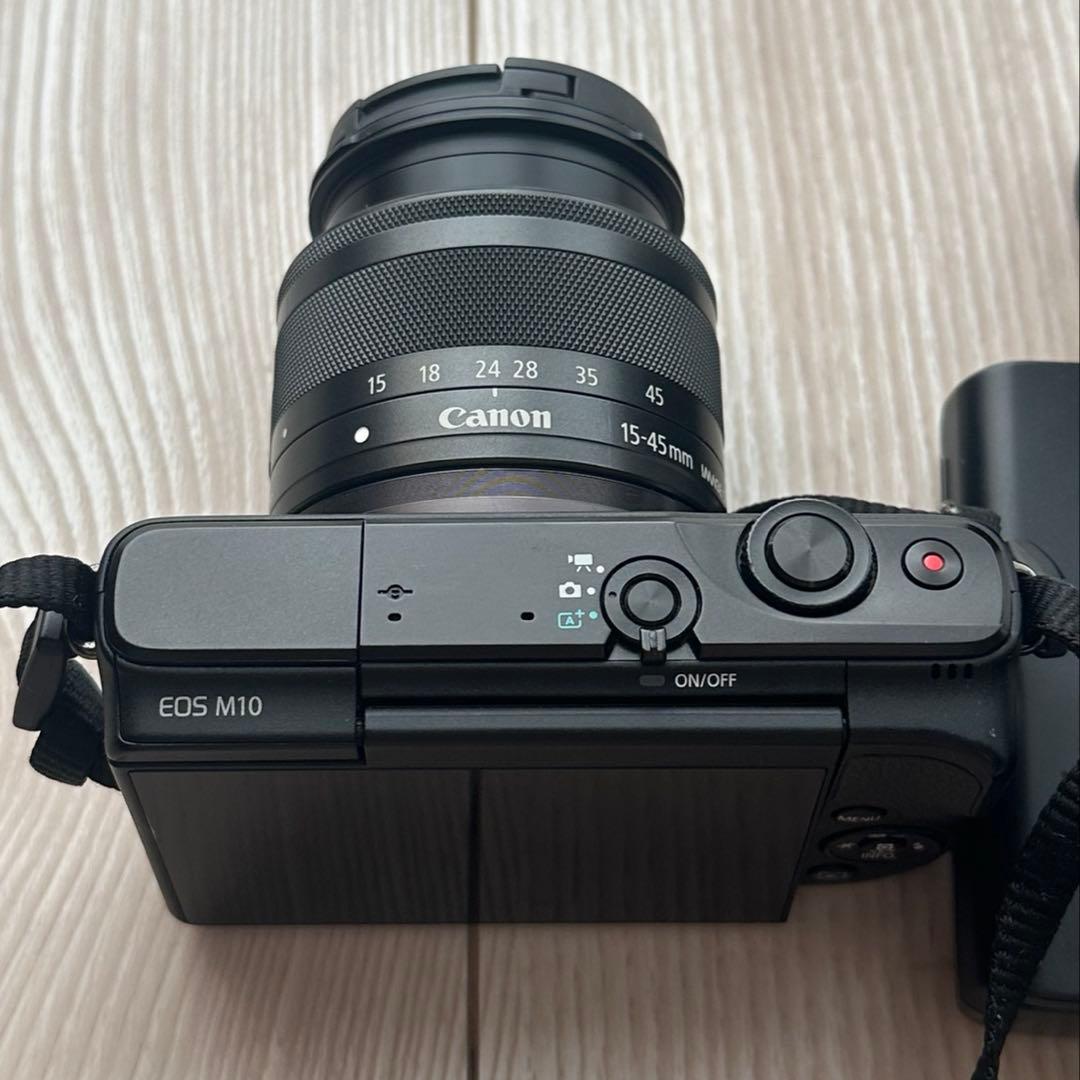 Canon EOS M10 ミラーレスカメラ 本体+レンズ2本