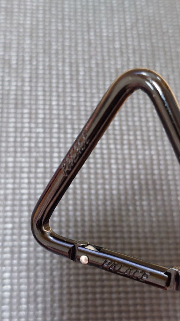 PALACE TRI CARABINER BLACK カラビナ