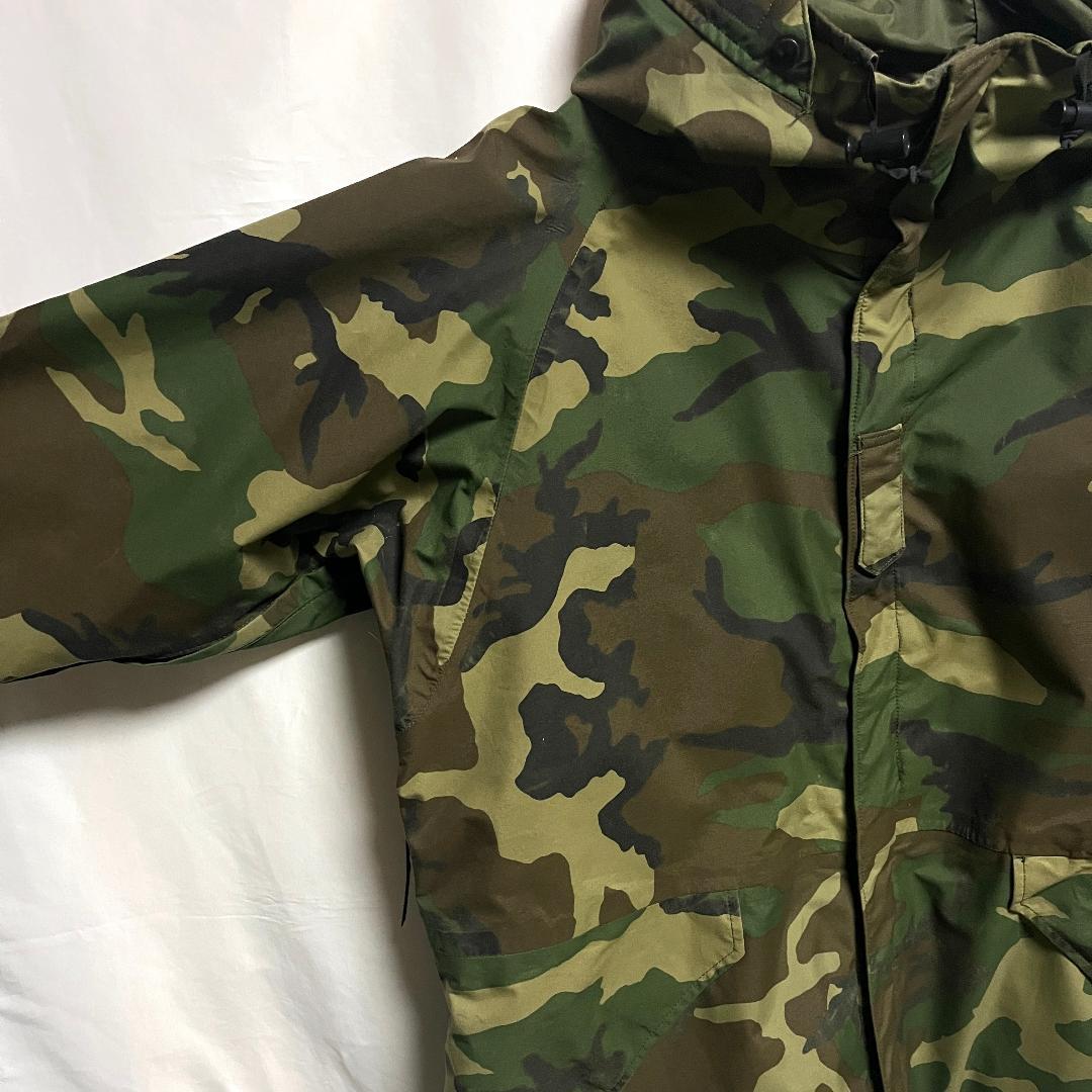 米軍実物 中期型 ECWCS Gen1 GORE-TEX ウッドランド L-L