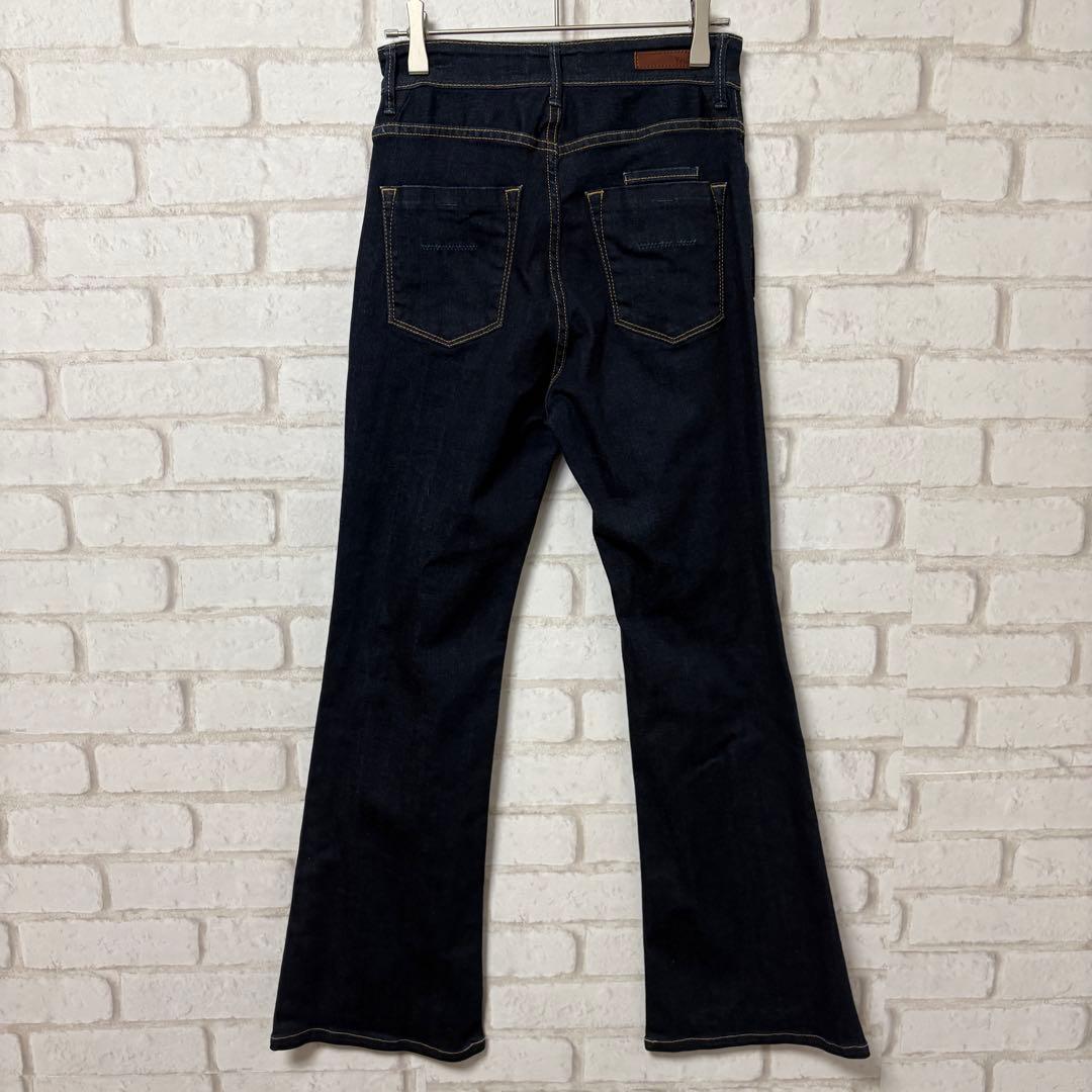 YANUK デニム　近年モデル　ジーンズ　ブーツカット　牛革　日本製　刺繍　25