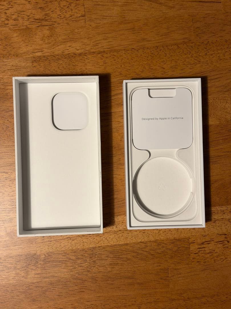 Apple iPhone 15 Pro 512GBスペースブラック 本体