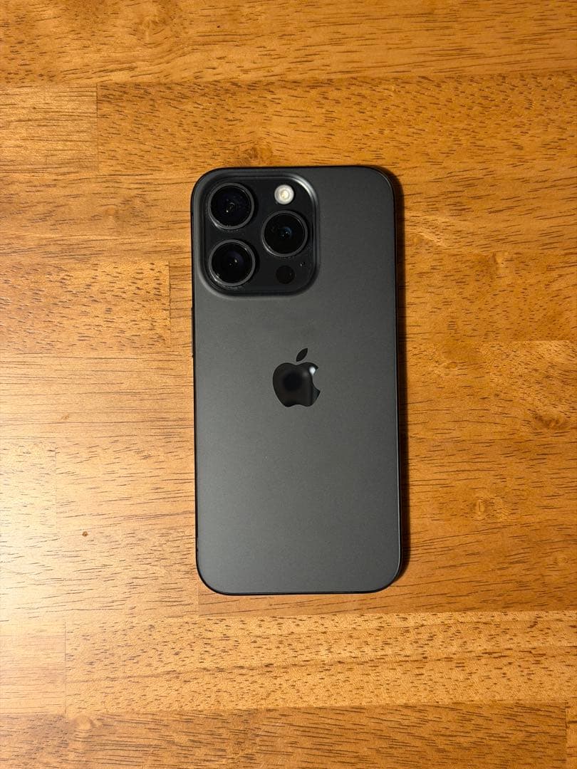 Apple iPhone 15 Pro 512GBスペースブラック 本体