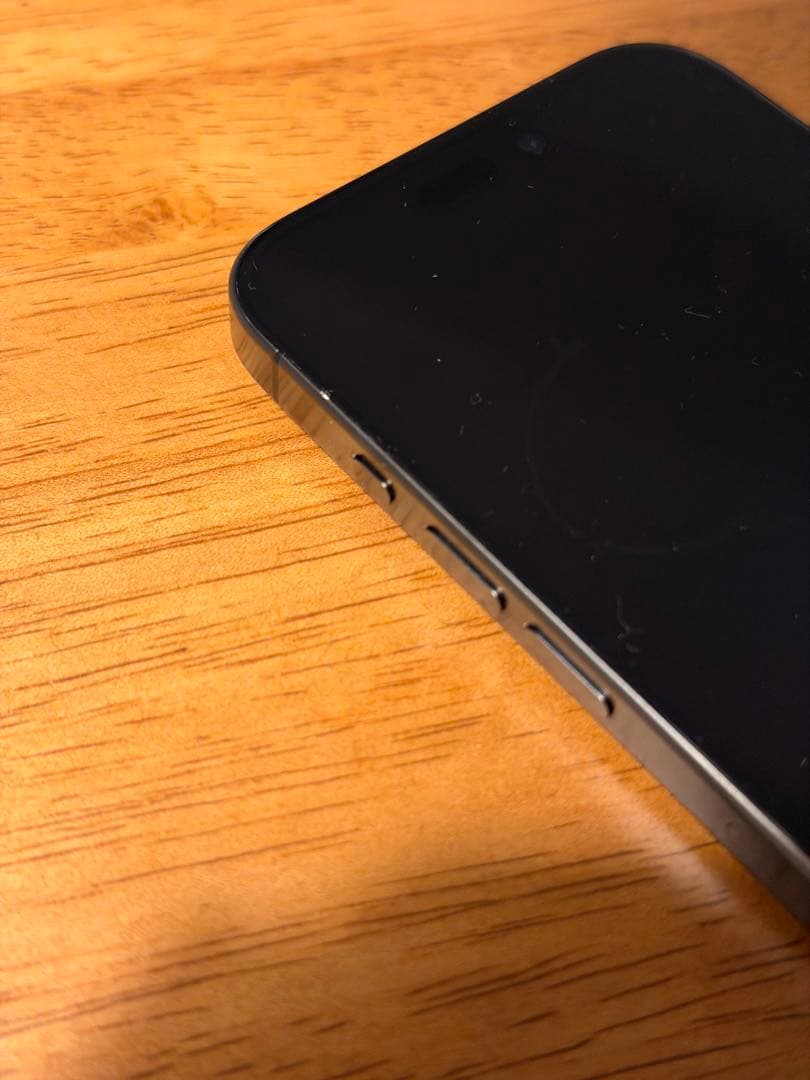 Apple iPhone 15 Pro 512GBスペースブラック 本体