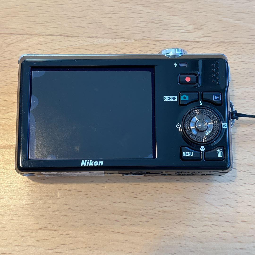 デジタルカメラ NIKON COOLPIX S6000