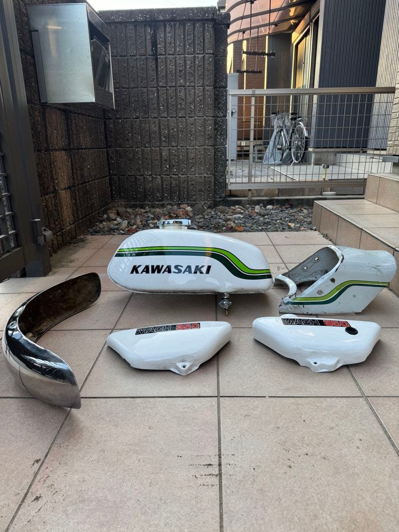 KAWASAKI MACH 350ss 外装 ユーキ