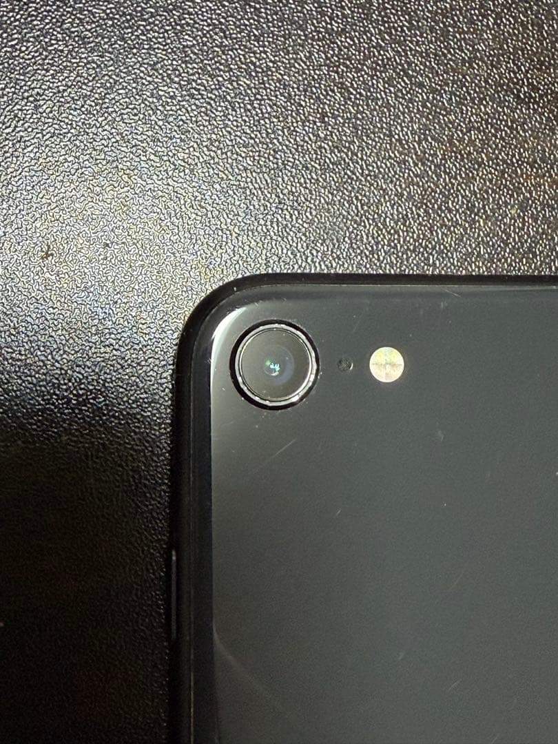 iPhone SE 第2世代　ブラック　128GB 本体