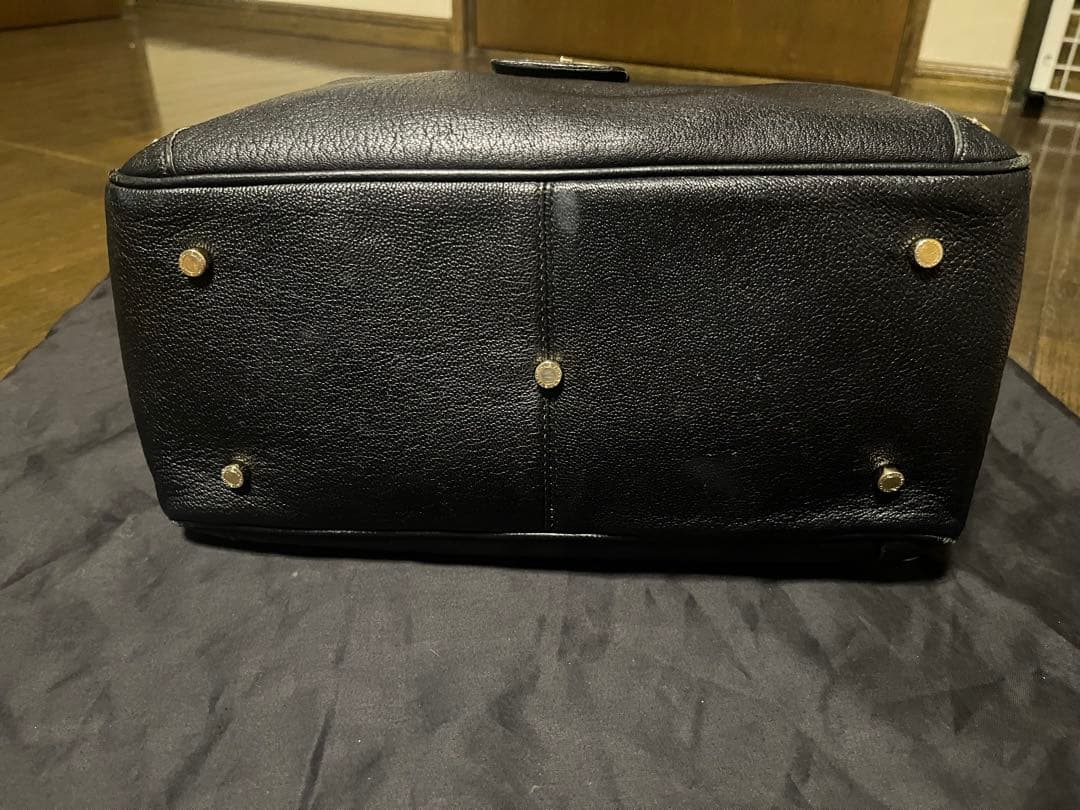 BVLGARI ブラックレザー ハンドバッグ