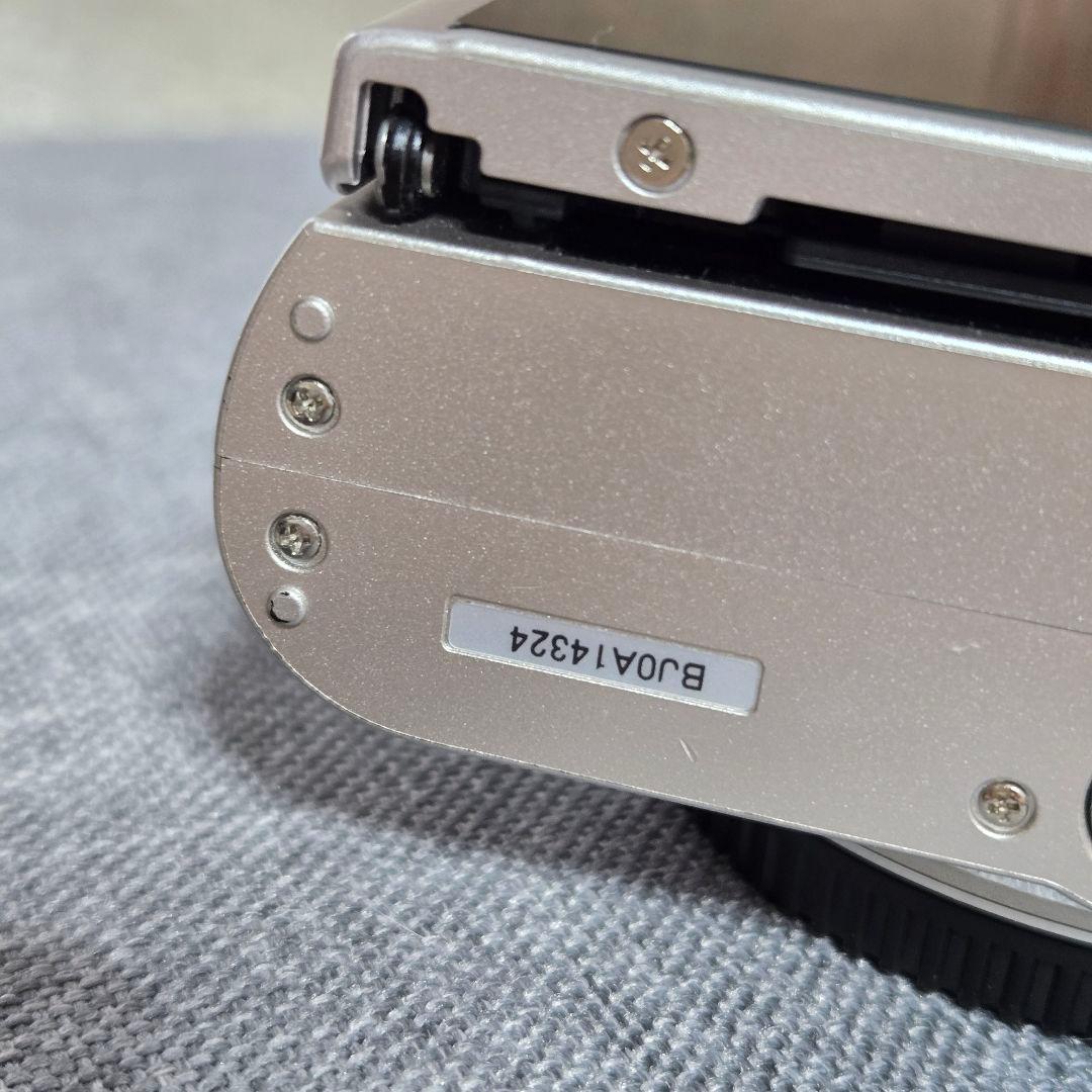 OLYMPUS PEN E-PL9ホワイト ミラーレスカメラ