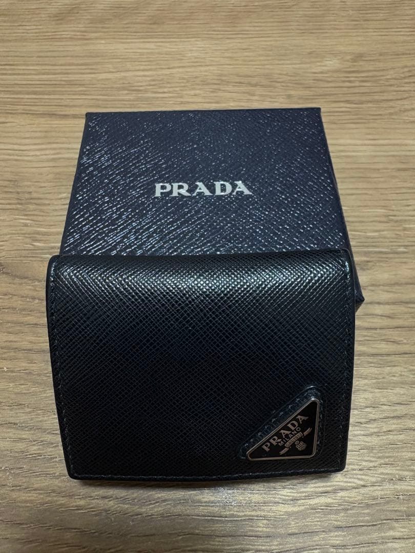 【美品】PRADA ブラック ケース