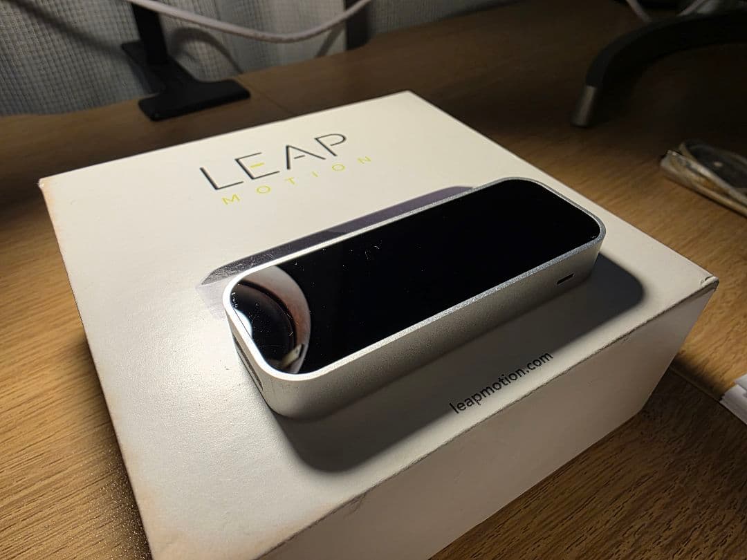 Leap Motion コントローラー / VRヘッドセット固定セット