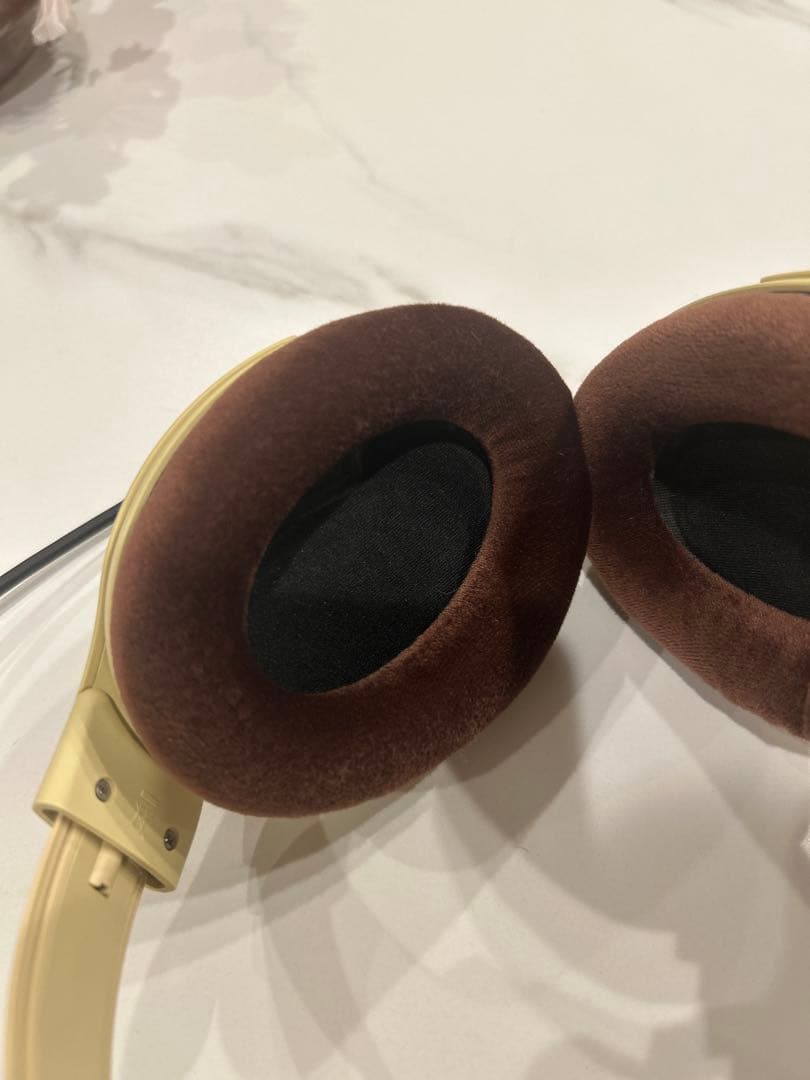 ヘッドフォン HD598