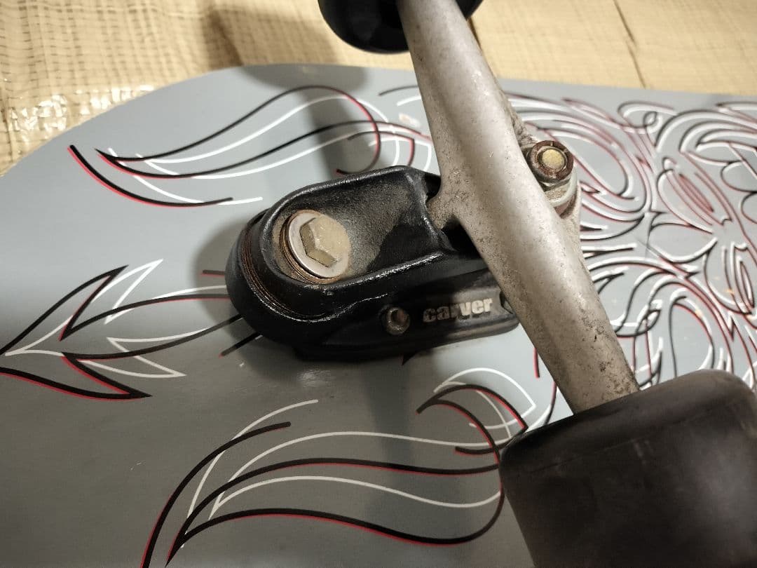 即*可様 carver サーフスケートボード