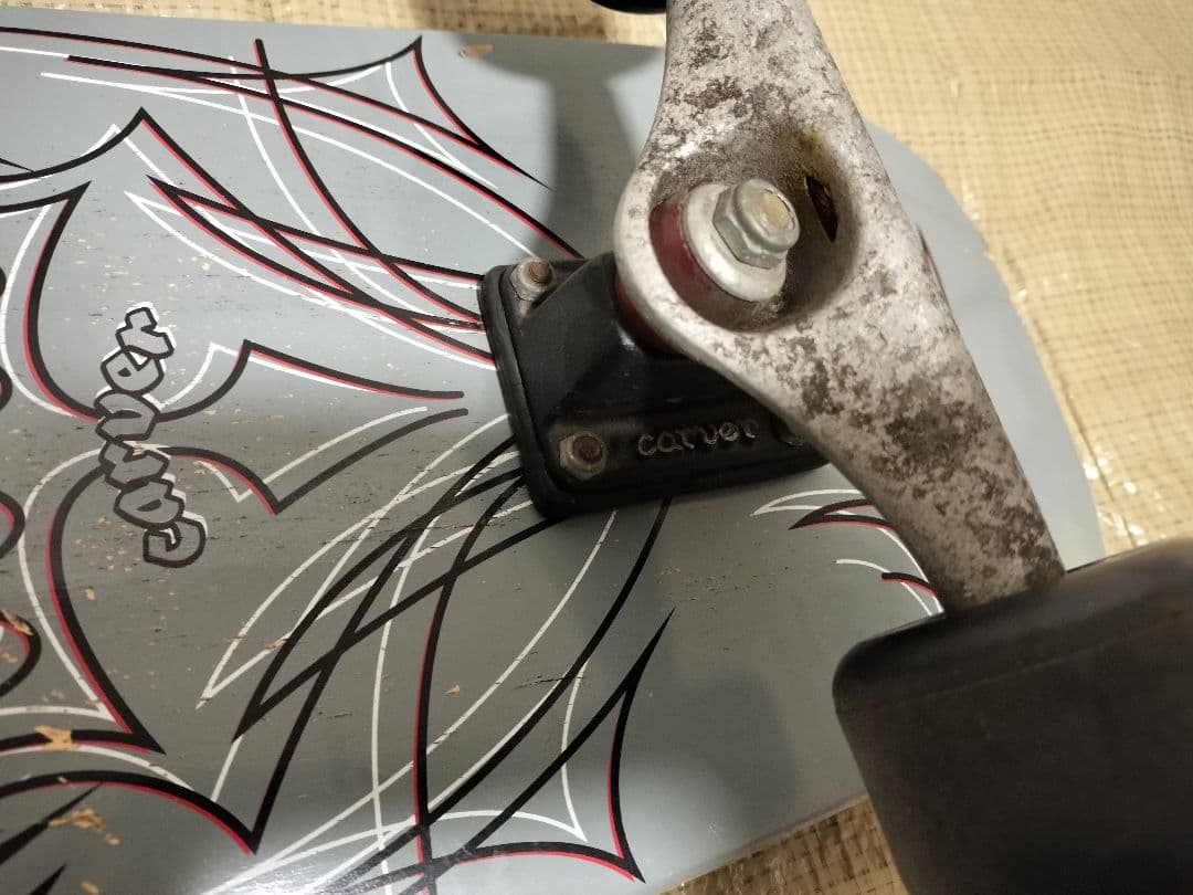 即*可様 carver サーフスケートボード