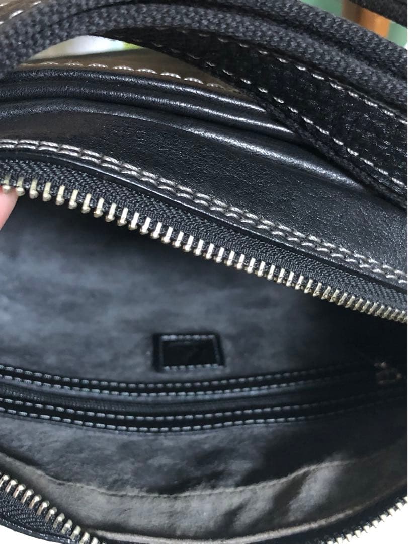 土屋鞄 廃盤新品希少ブラック限定トーンオイルヌメ ジップトップ
