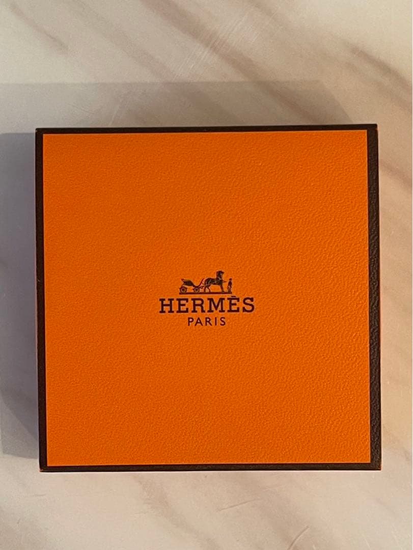HERMES ハイライトパウダー シャンパンゴールド