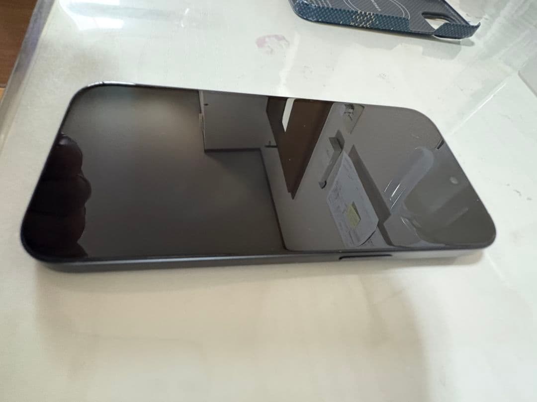 iPhone 15 ブラック 128GB