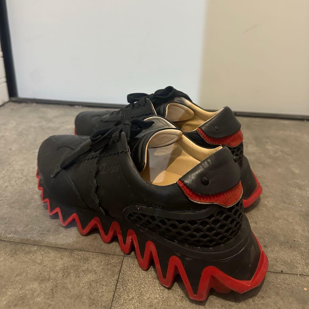 ChristianLouboutin クリスチャンルブLoubishark