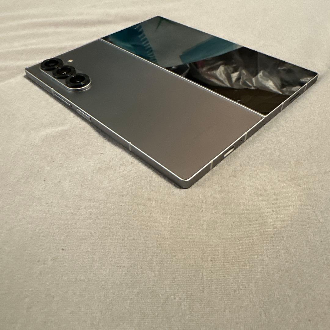 SAMSUNG GALAXY Z FOLD 6　SCG28 SiMフリー