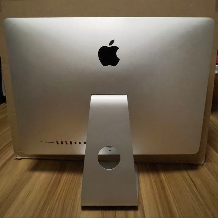 Macデスクトップ iMac 21.5 i5 8GB 1TB HHD Late 2012