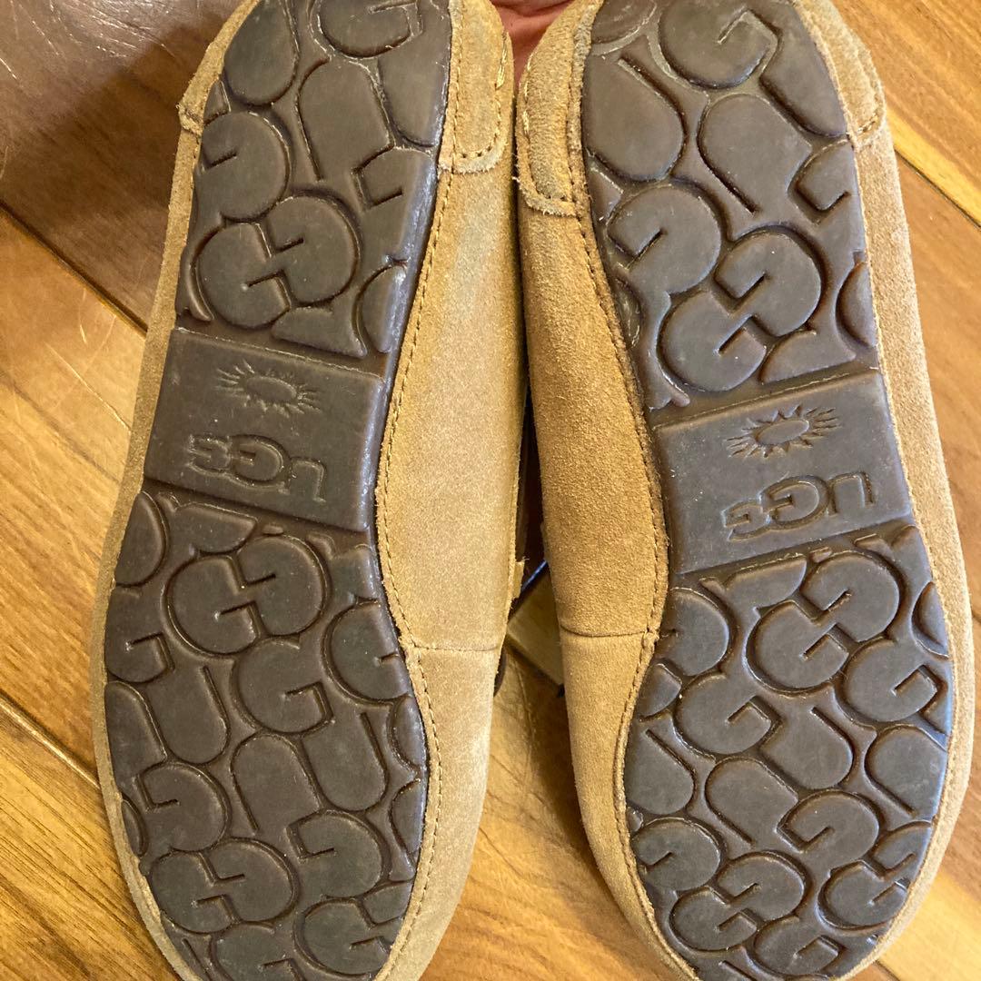 新品同様　UGG モカシン　24㎝