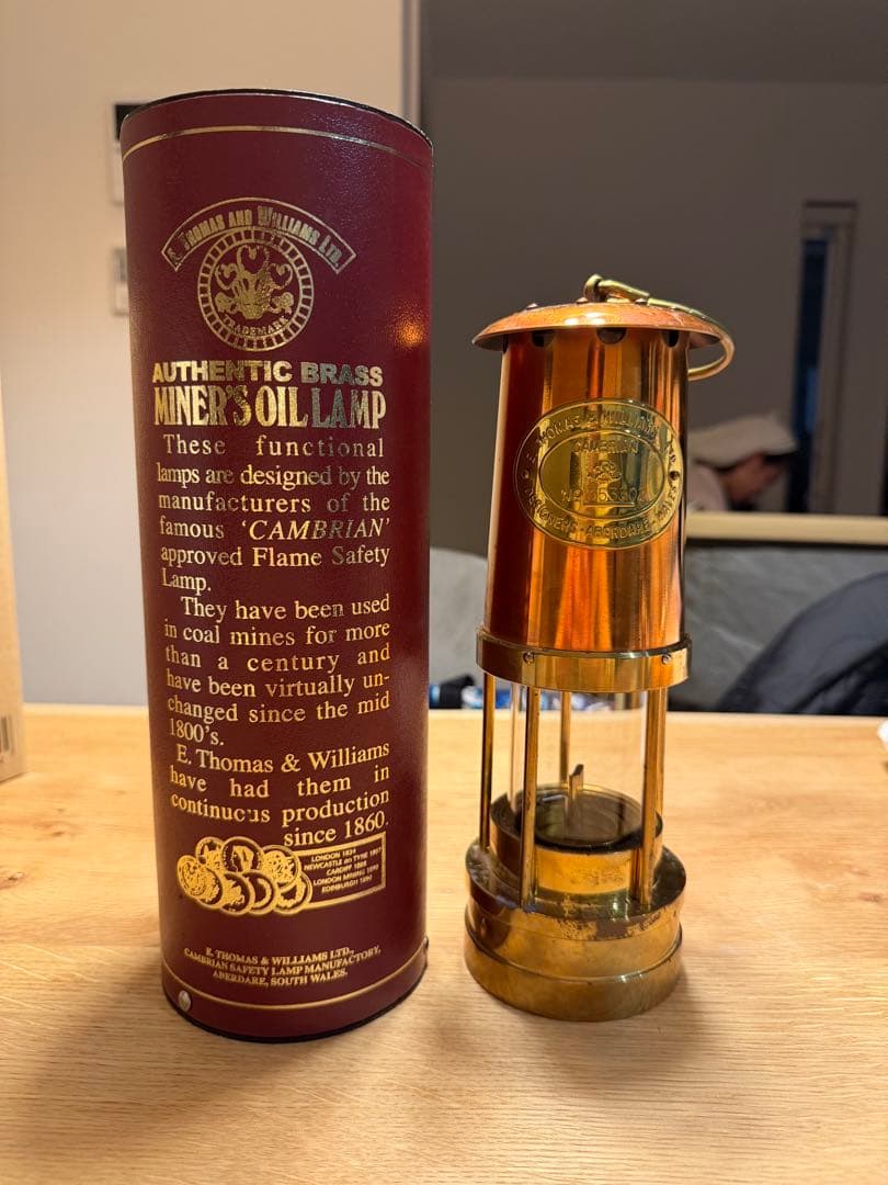 E.Thomas & Williams マイナーズランプ (Bronze)