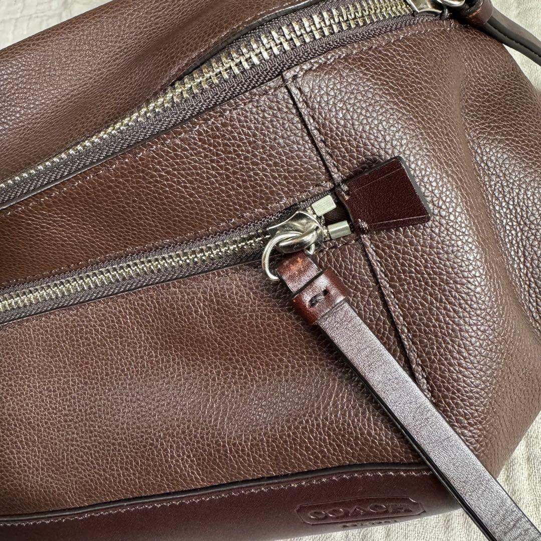 未使用　タグ付き　コーチ　COACH ブラウン　ボディーバッグ