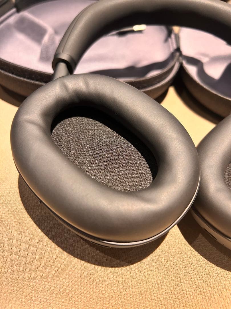 超美品　SONY WH-1000XM6 ワイヤレスヘッドホン