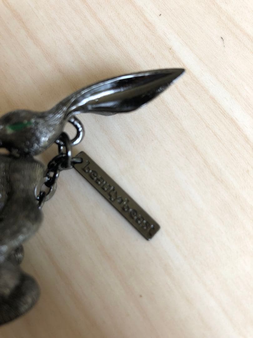 beauty:beast ダークナイトキーホルダー　完品！うさぎ