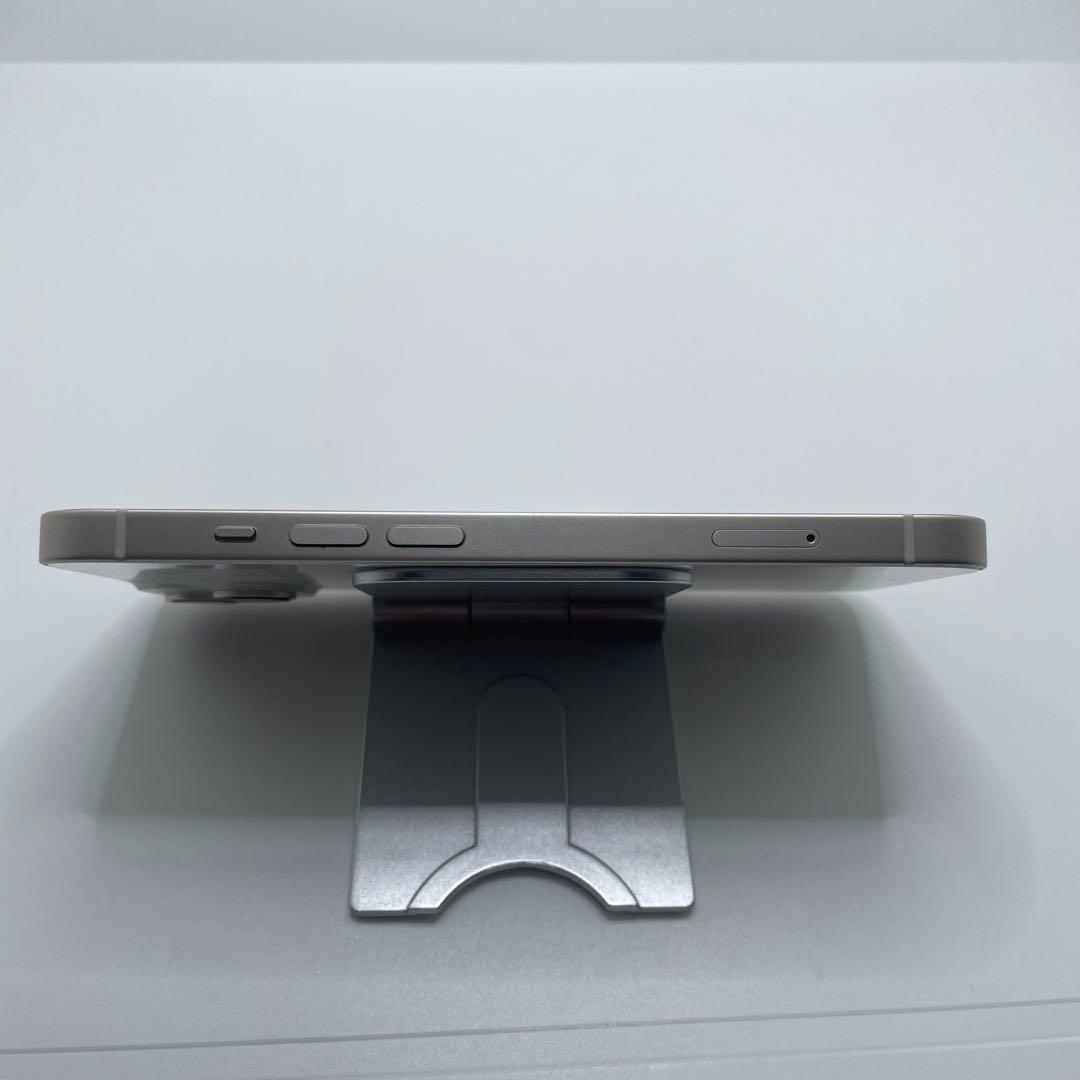 【格安美品】iPhone 14 128GB simフリー本体 204