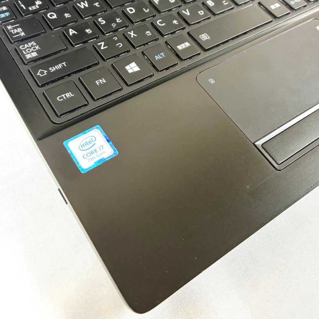 TOSHIBA dynabook R73/M i7 SSD512GBメモリ8GB