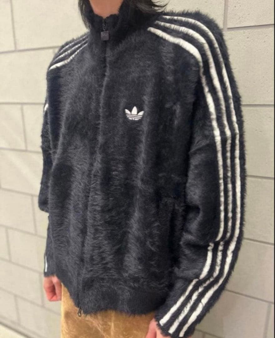 adidasフェイクモヘヤ クラシック トラックジャケット 黒　XL