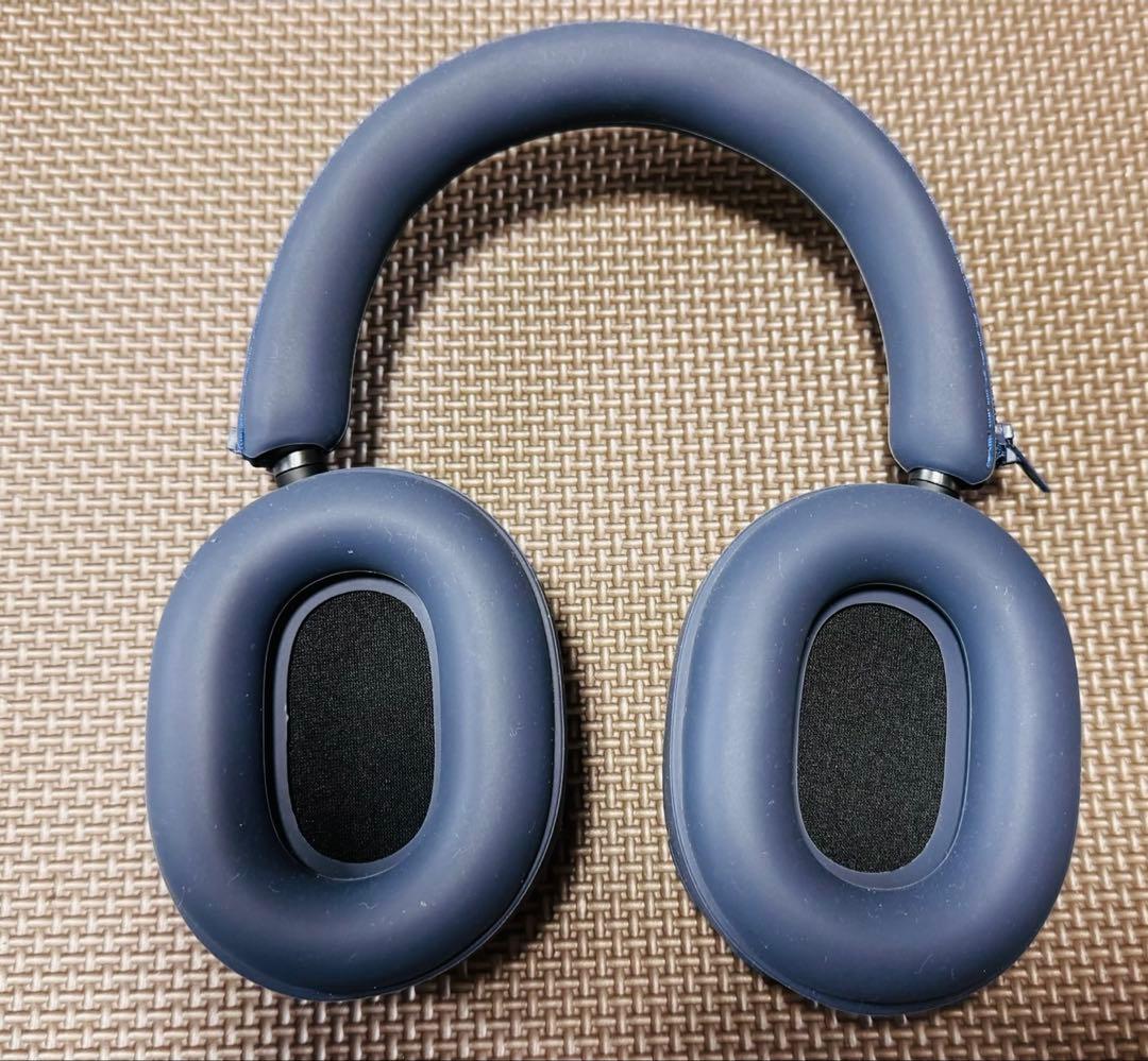 しろ【ほぼ新品】SONY WH-1000XM5 ブラック 　カバー付