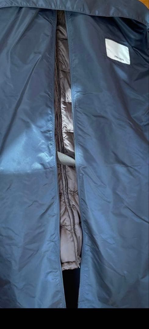 プラダ　ダウンジャケット